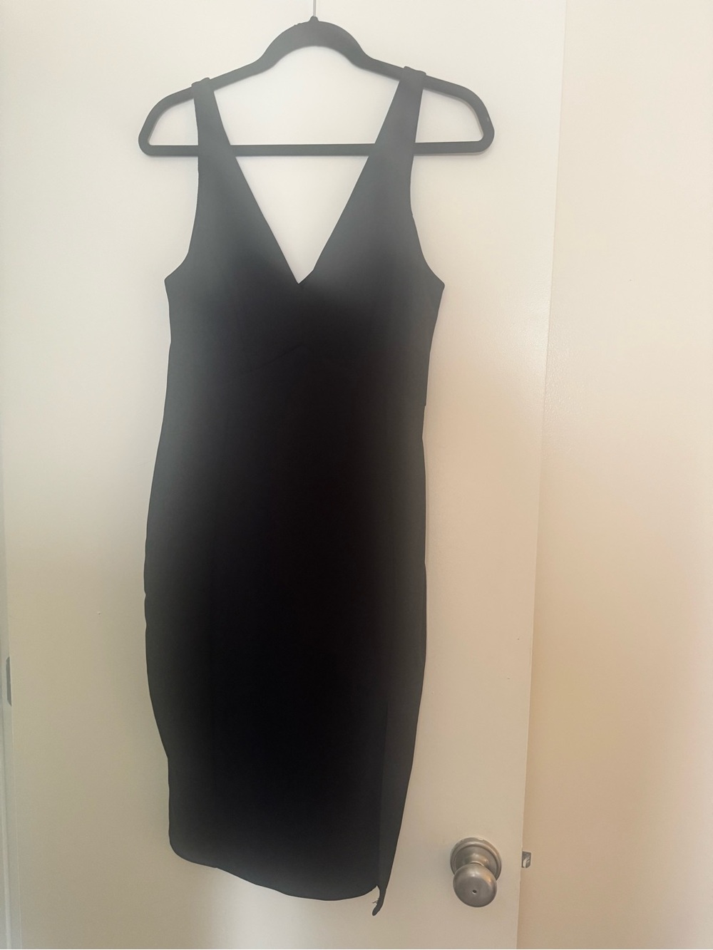 Lulu's Black V-Neck Midi Sheath Dress